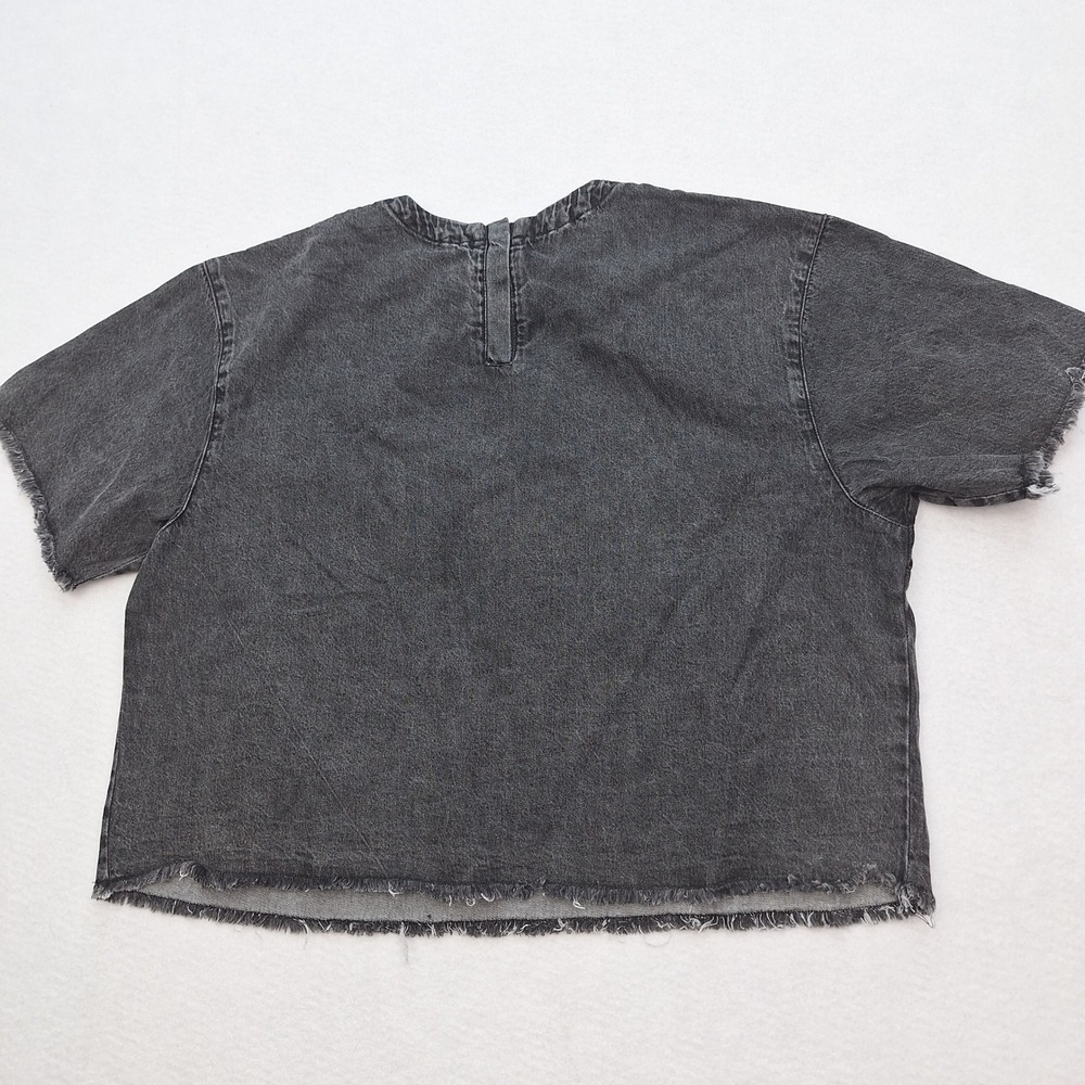 Wildfang Shirt Womens‎ Large Black Essential Denim Boxy Top  Distressed Raw Hem - Picture 2 of 9